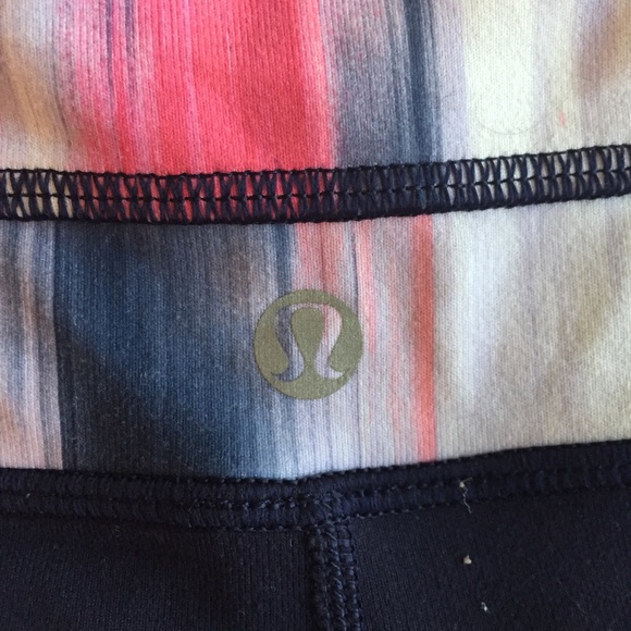 Lululemon Groove Shorts - Picture 3 of 5